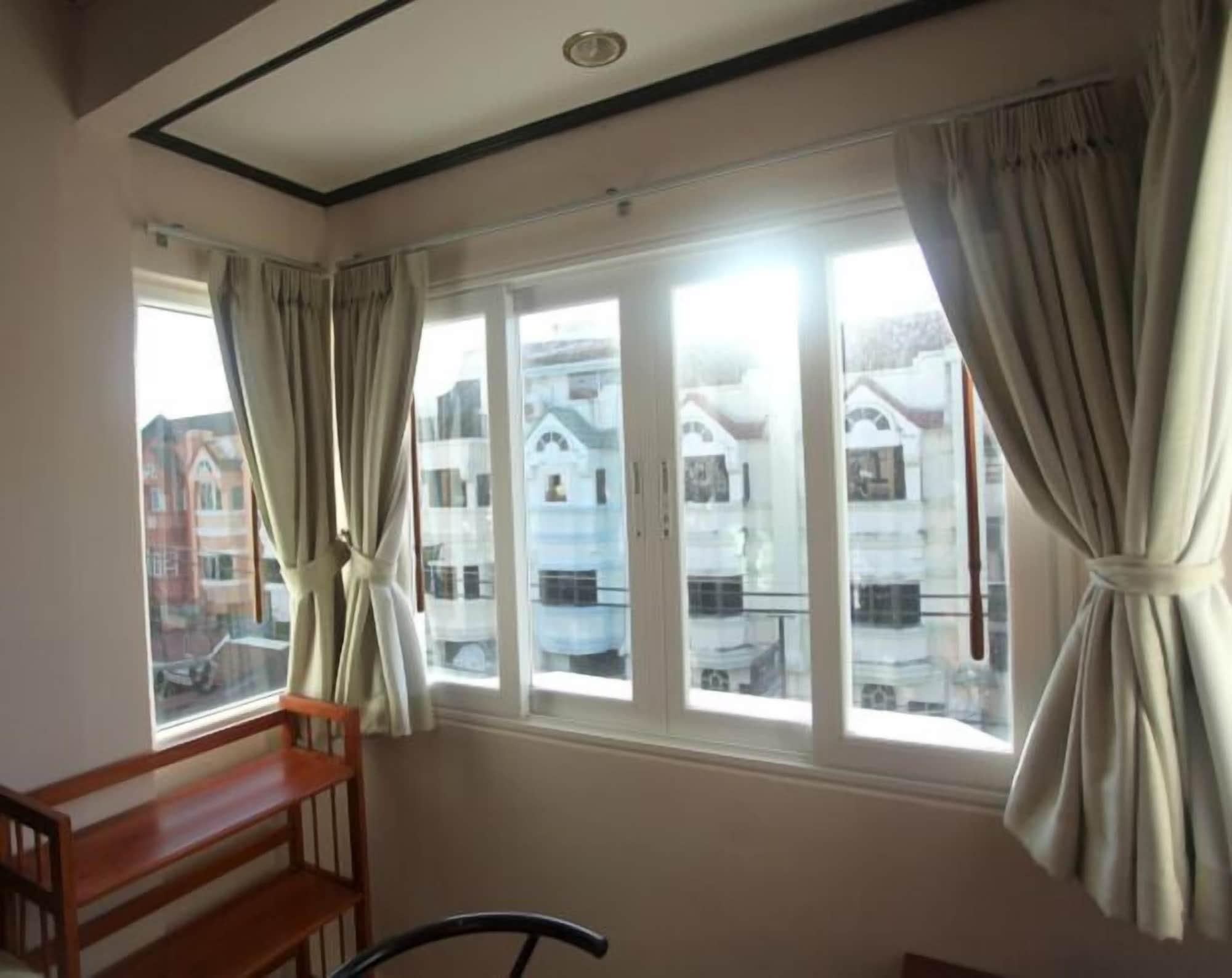 Karon Cafe Inn Экстерьер фото